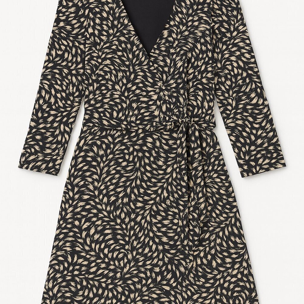 H&M Black & White Leaf Print Faux Wrap Dress Size 6 – V-Neck, 3/4 Sleeve